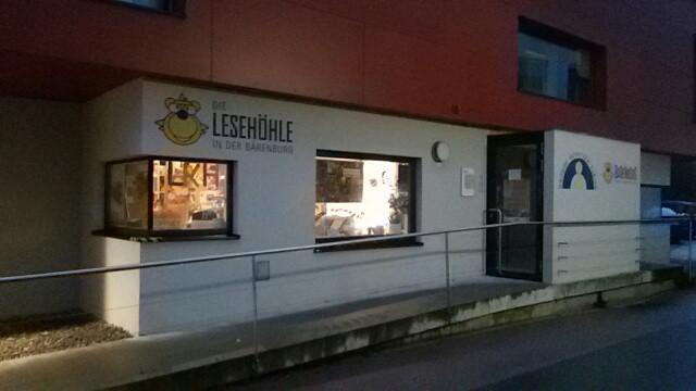 Außenansicht: Lesehöhle